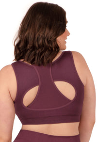 Plus Size Sports Bra - Triple-layer Support Racer & High Waist 3/4 Capri Leggings