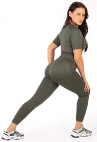 Bargain Bundle: 4 Pack Seamless Crop Tops